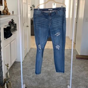 Refuge+ Distressed Jeans